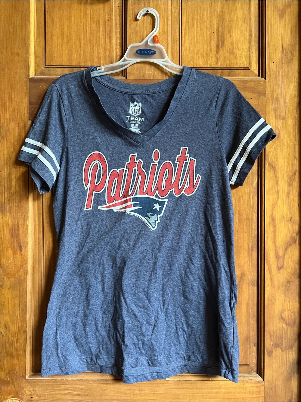 NFL Patriots Girls' Navy and Red V-Neck Team Tee